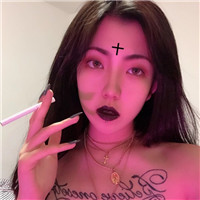 你为谁染上烟瘾 伤感超拽抽烟女生头像